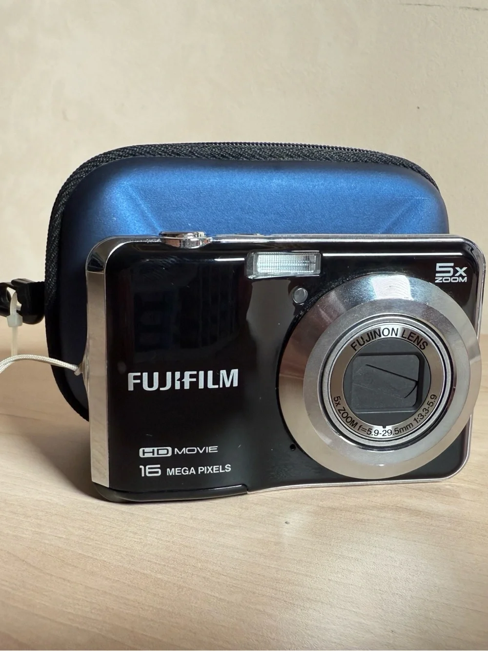 FujiFilm FinePix AX655 16MP Digital Point and Shoot Camera w/5x Optical Zoom